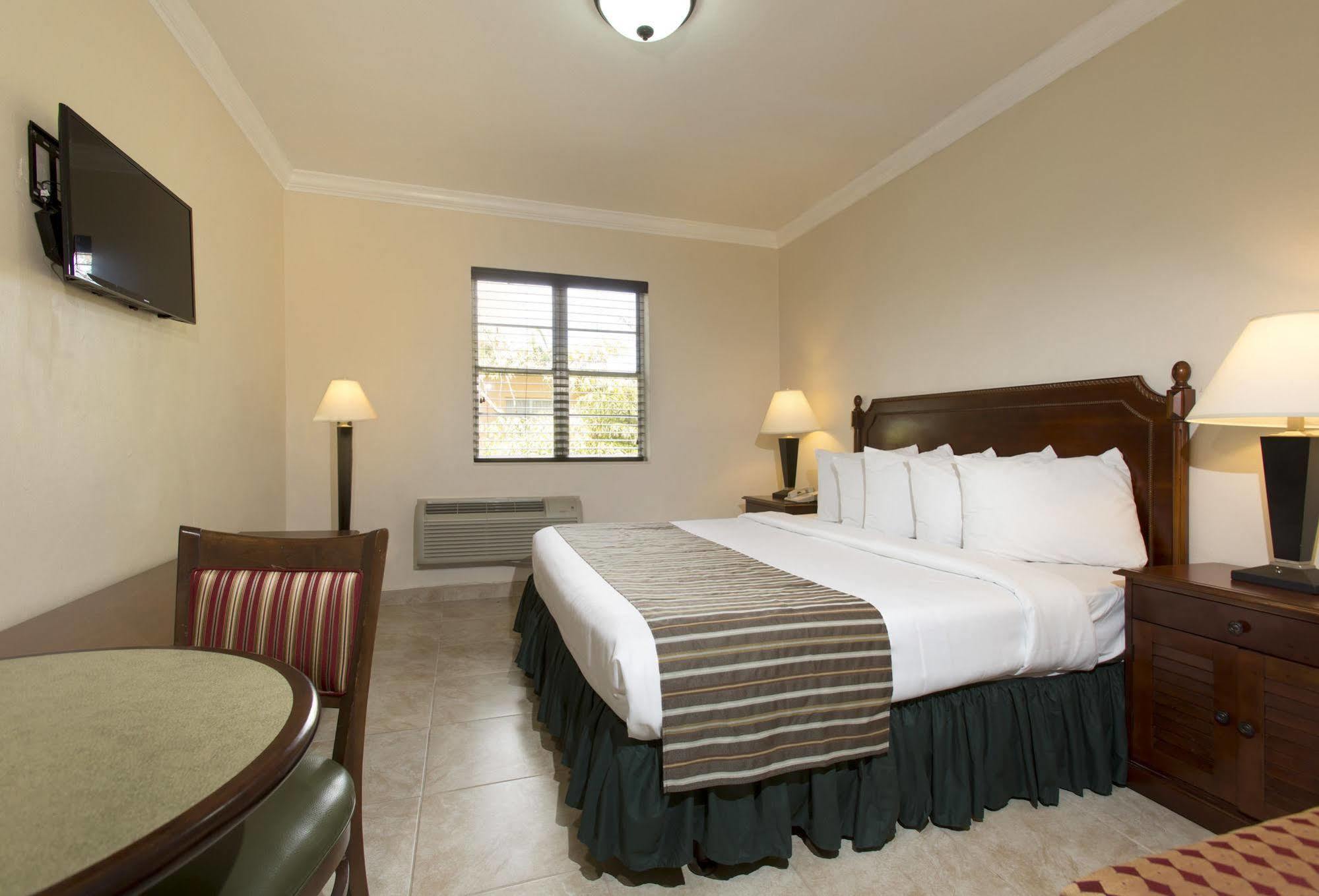 מיאמי ספרינגס Garden Hotel Miami Airport, Trademark Collection By Wyndham מראה חיצוני תמונה